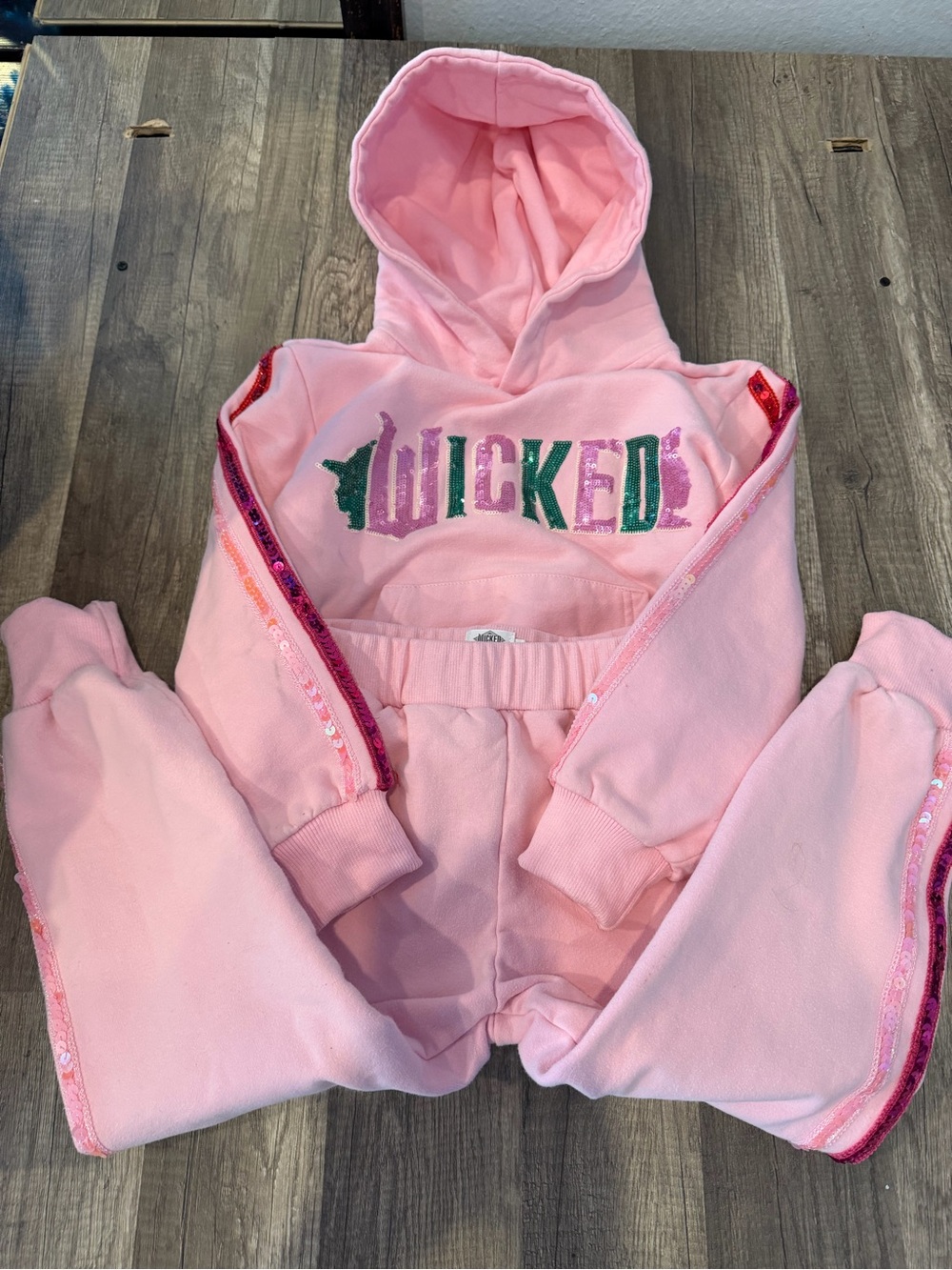 Lola + the boys Pink 'Wicked' Sequin Hoodie & Jogger Set size kids 6 - Picture 4 of 9